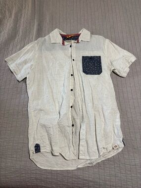 Free Planet Cream Short-Sleeve Button Shirt with Navy Pocket